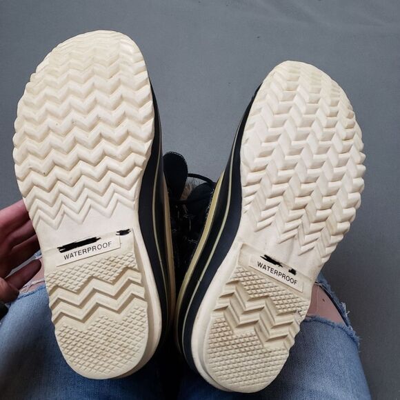 Sorel Sorel Joan of Artic Boot - Size 9 winter boots *host pick!! - Picture 5 of 15